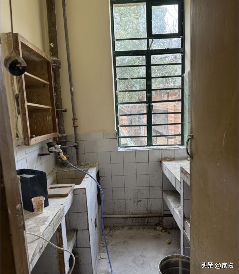 Bị ch&ecirc; v&igrave; mua căn hộ tầng trệt xuống cấp, c&ocirc; g&aacute;i cải tạo ng&acirc;n s&aacute;ch thấp v&agrave; nhận lại một ng&ocirc;i nh&agrave; ai cũng m&ecirc;- Ảnh 11.