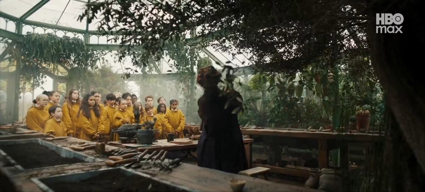 Harry Potter bản truyền h&igrave;nh tung trailer khiến MXH dậy s&oacute;ng: Hermione hớp hồn kh&aacute;n giả, một nh&acirc;n vật c&oacute; th&ugrave; với NSX- Ảnh 2.