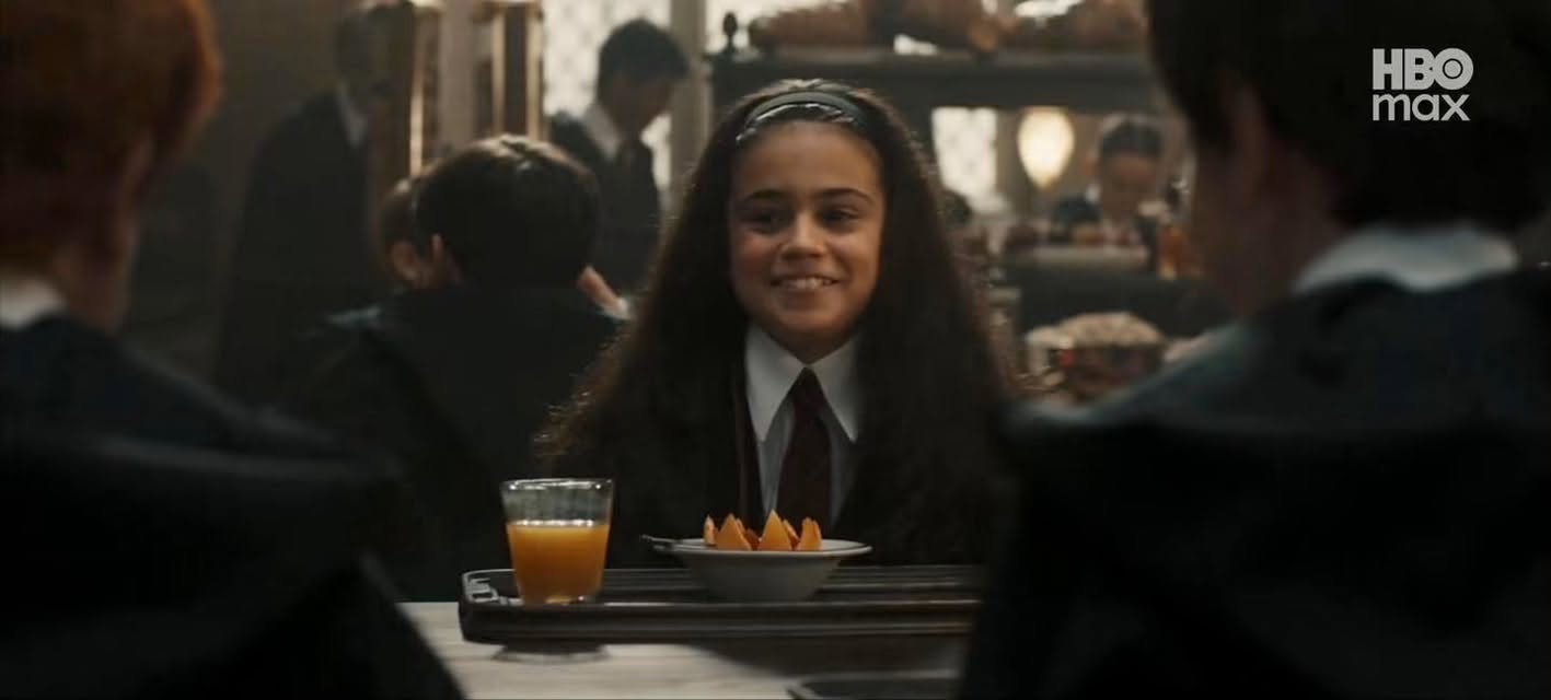 Harry Potter bản truyền h&igrave;nh tung trailer khiến MXH dậy s&oacute;ng: Hermione hớp hồn kh&aacute;n giả, một nh&acirc;n vật c&oacute; th&ugrave; với NSX- Ảnh 7.