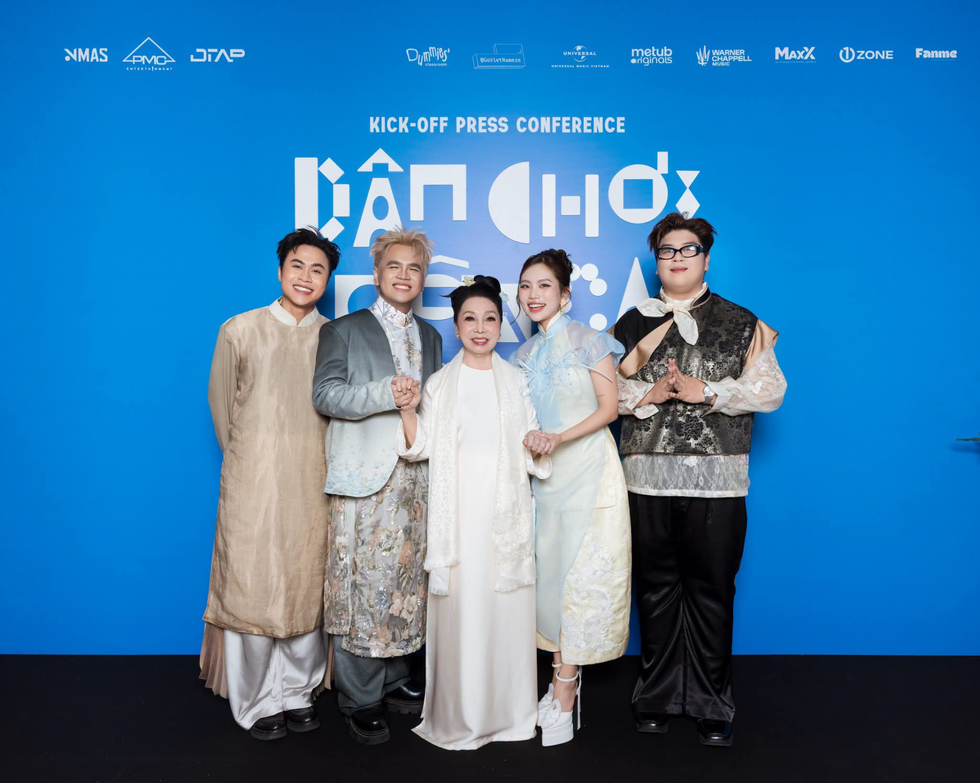 Cả showbiz gi&uacute;p Phương Mỹ Chi ho&agrave;n th&agrave;nh cột mốc trọng đại- Ảnh 3.