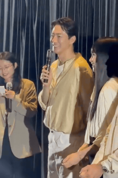 Bắt gặp sao hạng S đ&igrave;nh đ&aacute;m H&agrave;n Quốc ở trung t&acirc;m thương mại S&agrave;i G&ograve;n, đi đến đ&acirc;u h&agrave;o quang tỏa ra đến đ&oacute;- Ảnh 2.