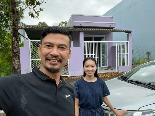 Nam diễn vi&ecirc;n Việt về qu&ecirc; mở tiệm lẩu b&igrave;nh d&acirc;n, tự tay phục vụ từng thực kh&aacute;ch- Ảnh 5.