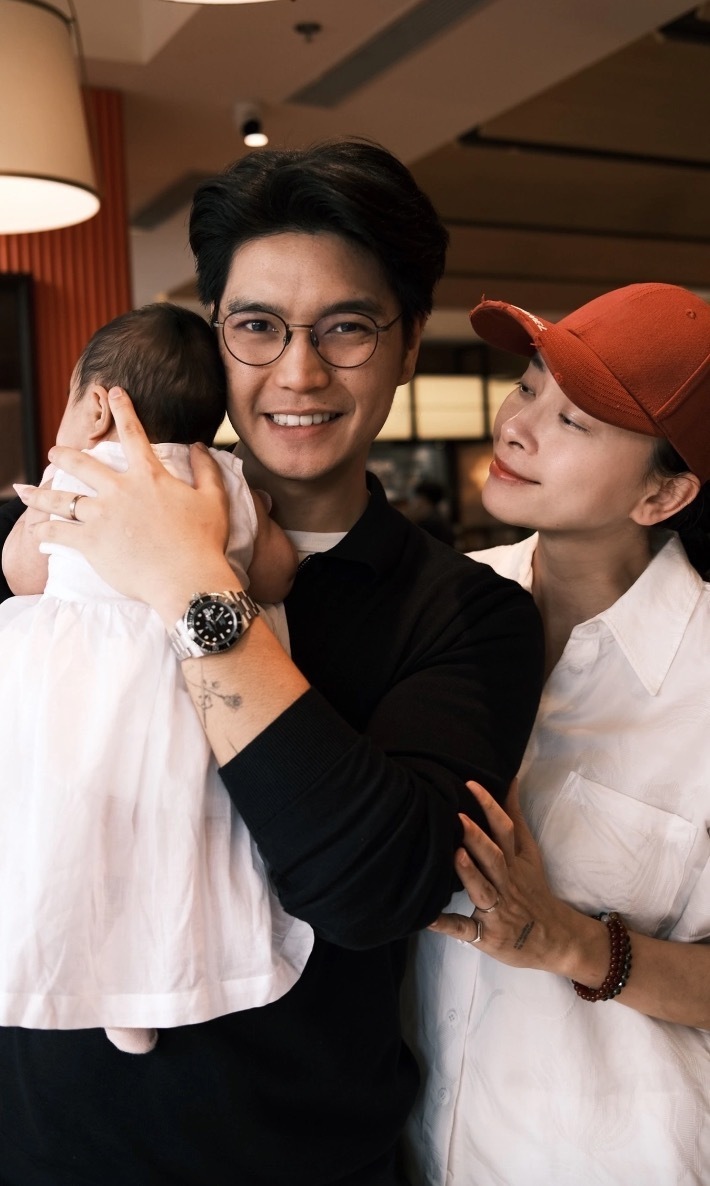 Khả Ng&acirc;n - Nhan Ph&uacute;c Vinh v&agrave; 3 cặp sao Việt lệch 11 tuổi- Ảnh 5.