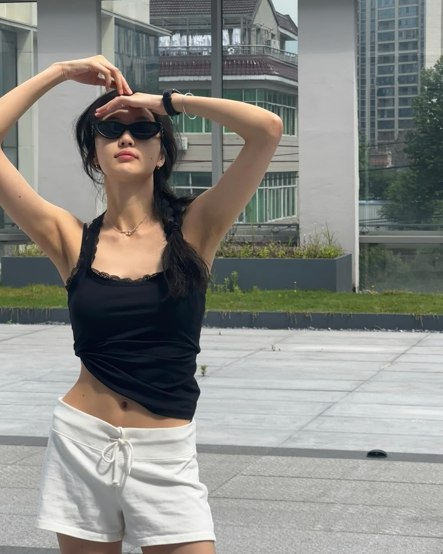 Nữ ch&iacute;nh ng&ocirc;n t&igrave;nh hot nhất l&uacute;c n&agrave;y: Mỹ nữ 1m72 sở hữu đ&ocirc;i ch&acirc;n triệu người ao ước- Ảnh 19.