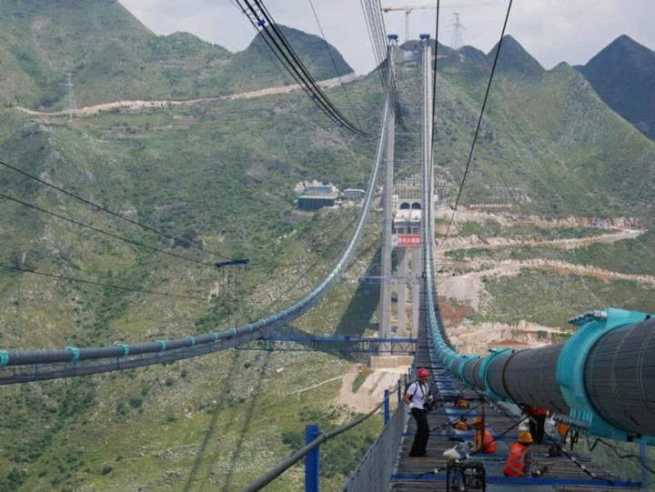 Gi&oacute; b&atilde;o giật cấp 14, gi&agrave;n th&eacute;p 21.000 tấn rung chuyển nhưng vẫn kh&ocirc;ng dừng thi c&ocirc;ng, c&ocirc;ng tr&igrave;nh 8.500 tỷ đồng hiện đại nhất thế giới tạo kỳ t&iacute;ch lớn- Ảnh 1.