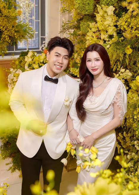 Cặp đ&ocirc;i ca sĩ Vbiz - CEO l&agrave; mẹ đơn th&acirc;n 3 con th&ocirc;ng b&aacute;o đăng k&yacute; kết h&ocirc;n- Ảnh 4.