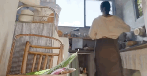 Người phụ nữ 37 tuổi cải tạo căn hộ 45m² thành nơi ai cũng muốn ghé: Không điều hòa, ít dùng điện thoại, đồ cũ cũng thành đẹp- Ảnh 14.