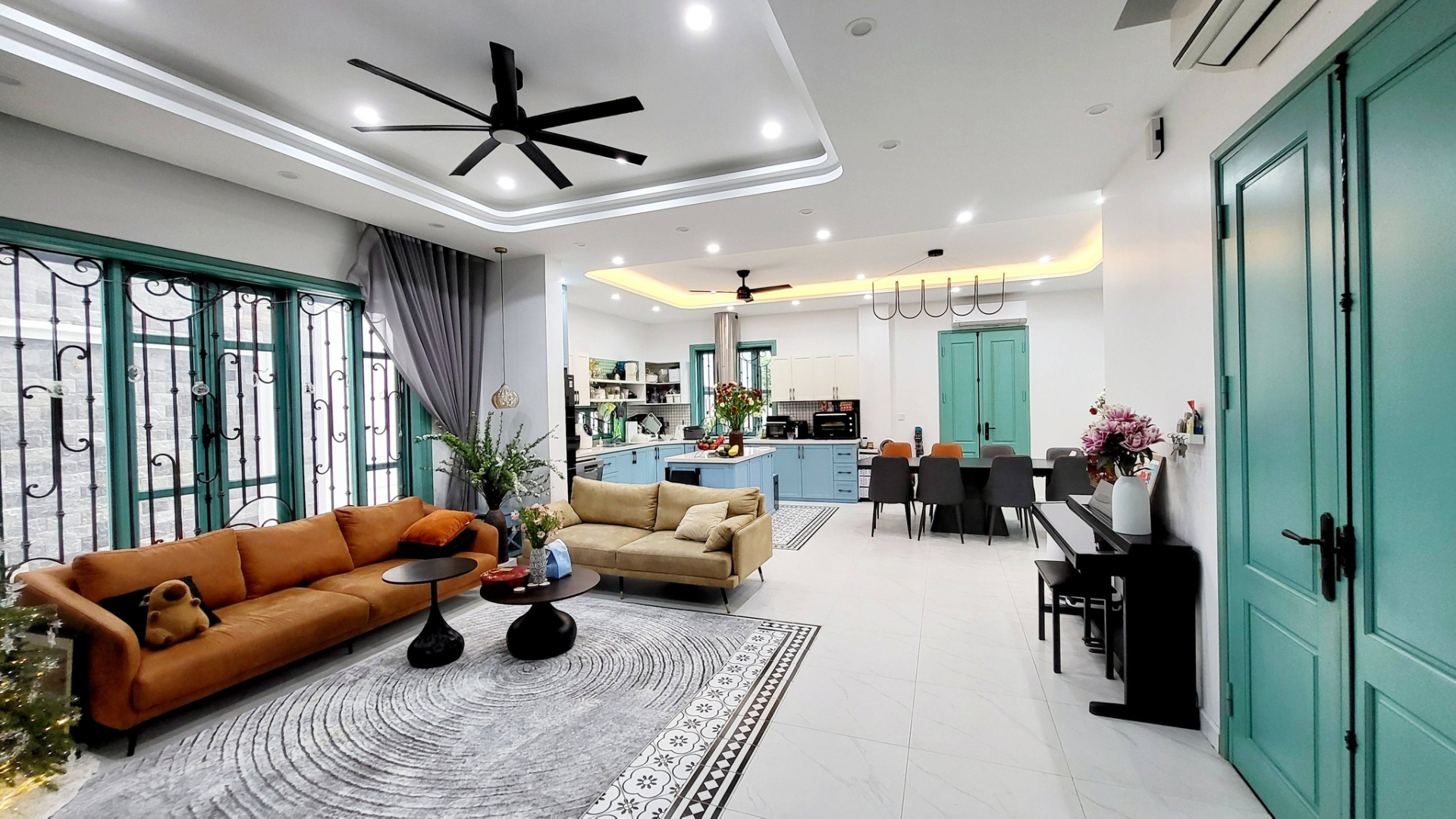 Biệt thự của nam BTV c&oacute; profile "khủng" nhất VTV: S&acirc;n vườn rộng, b&ecirc;n trong c&oacute; một căn ph&ograve;ng rất đặc biệt- Ảnh 6.