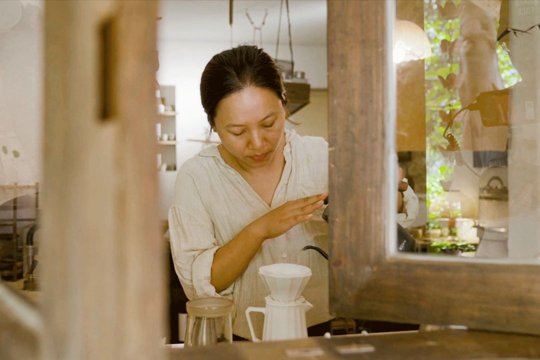 Người phụ nữ 37 tuổi cải tạo căn hộ 45m² thành nơi ai cũng muốn ghé: Không điều hòa, ít dùng điện thoại, đồ cũ cũng thành đẹp- Ảnh 9.