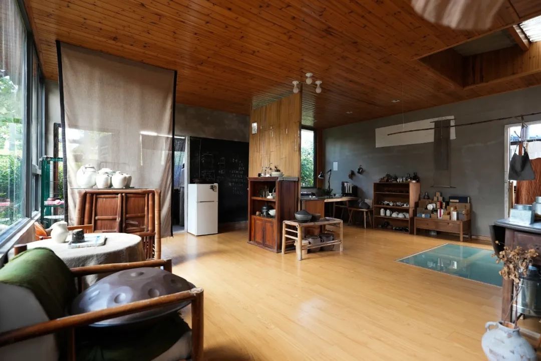Người phụ nữ 37 tuổi cải tạo căn hộ 45m² thành nơi ai cũng muốn ghé: Không điều hòa, ít dùng điện thoại, đồ cũ cũng thành đẹp- Ảnh 12.