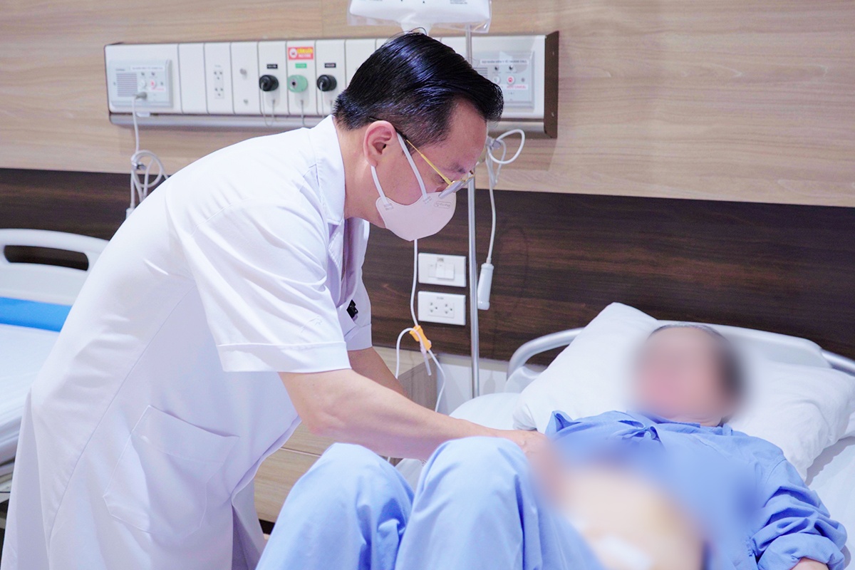 3 giờ &ldquo;c&acirc;n n&atilde;o&rdquo; gi&agrave;nh cơ hội sống cho cụ b&agrave; 78 tuổi mắc ung thư dạ d&agrave;y- Ảnh 1.