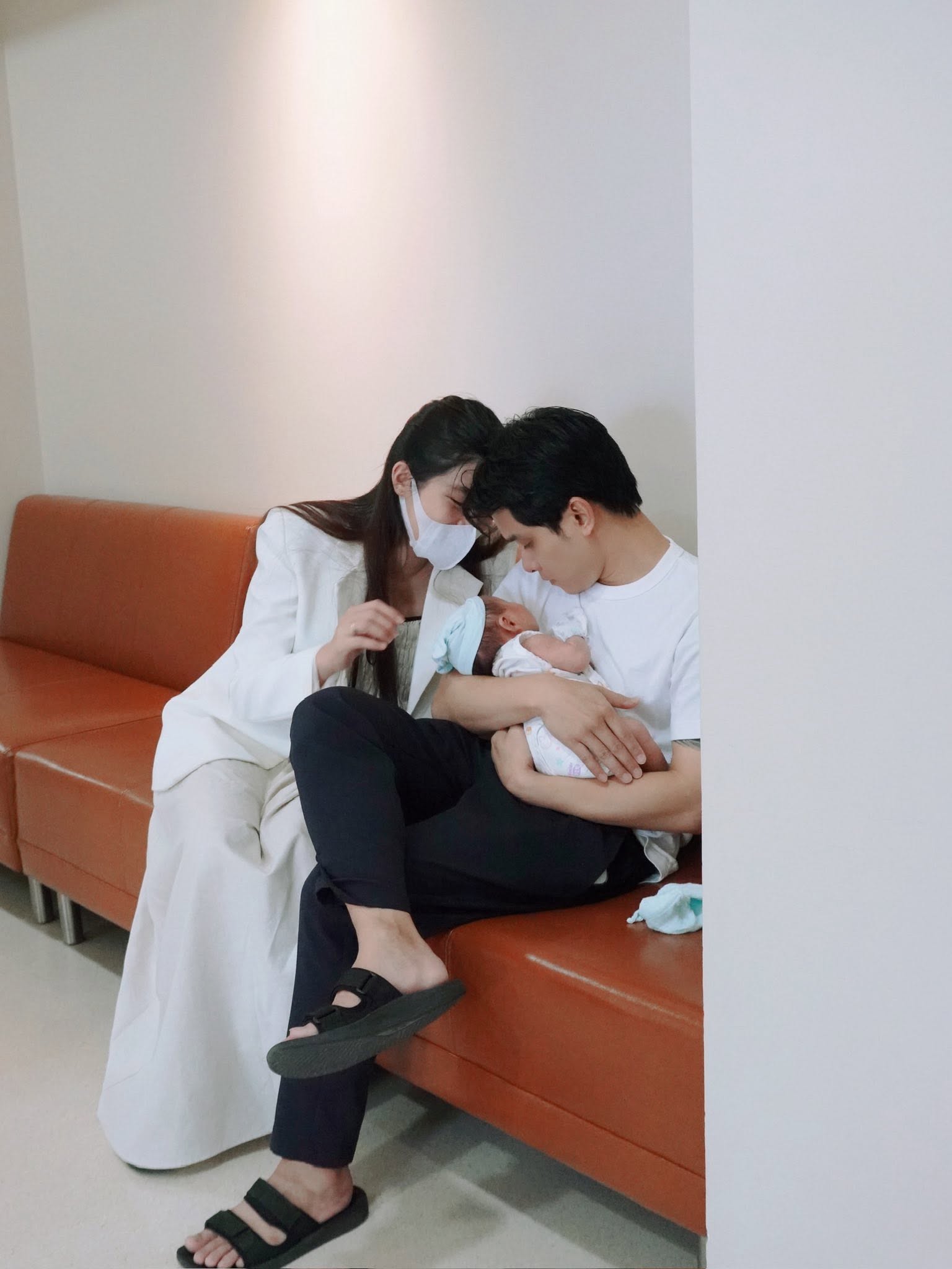 C&ocirc; g&aacute;i qu&ecirc; Đ&agrave; Lạt cưới chủ kh&aacute;ch sạn Colline, về l&agrave;m d&acirc;u gặp cảnh kh&ocirc;ng ngờ- Ảnh 8.