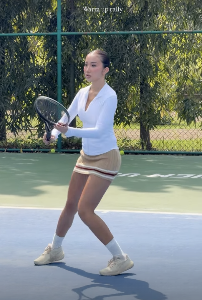 M&ecirc; đủ m&ocirc;n rồi, d&agrave;n mỹ nh&acirc;n Việt cuối c&ugrave;ng vẫn quay về với tennis: C&aacute;i chất &ldquo;quiet luxury&rdquo; kh&oacute; m&agrave; thay thế - Ảnh 13.
