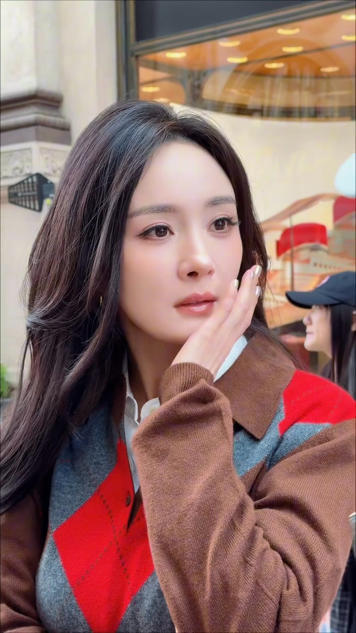Dương Mịch sao c&oacute; thể như vậy?- Ảnh 2.