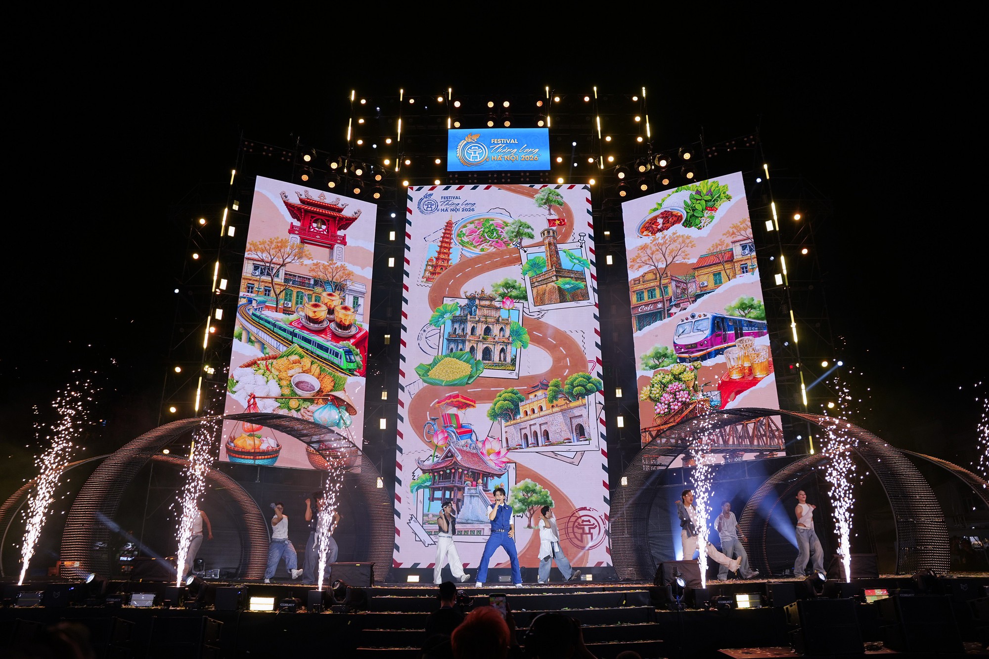 Toàn cảnh lễ bế mạc Festival Thăng Long - Hà Nội 2026: Di sản được trao truyền, sáng tạo và tiếp nối - Ảnh 23.