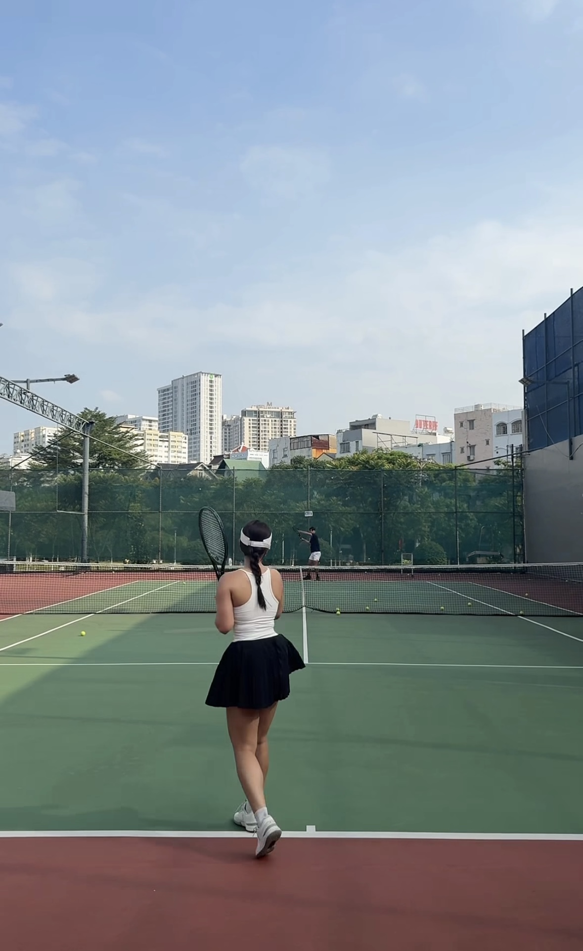 M&ecirc; đủ m&ocirc;n rồi, d&agrave;n mỹ nh&acirc;n Việt cuối c&ugrave;ng vẫn quay về với tennis: C&aacute;i chất &ldquo;quiet luxury&rdquo; kh&oacute; m&agrave; thay thế - Ảnh 18.