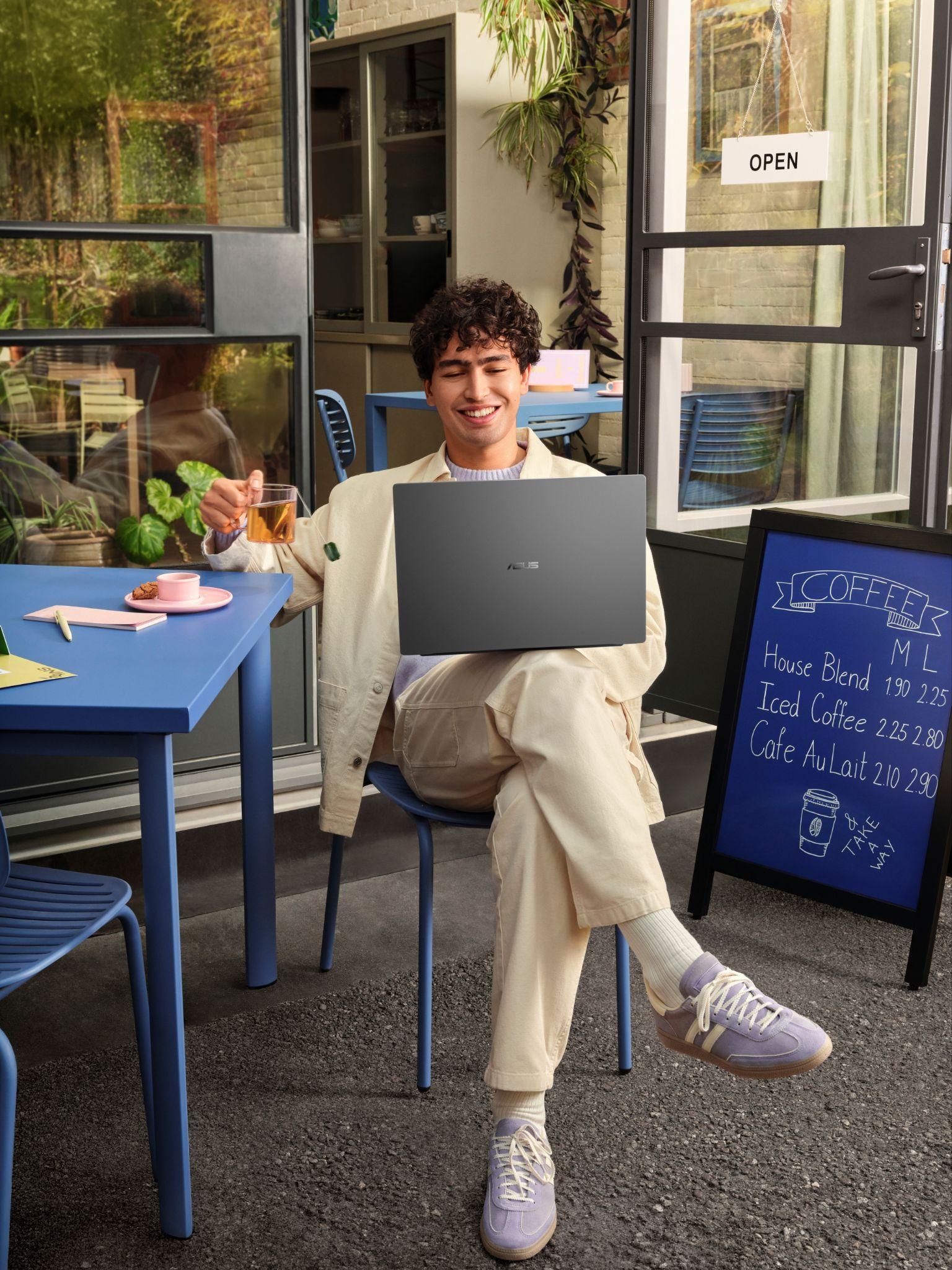 Một ngày học 3 nơi, laptop 1,28 kg tạo khác biệt thế nào? - Ảnh 2.