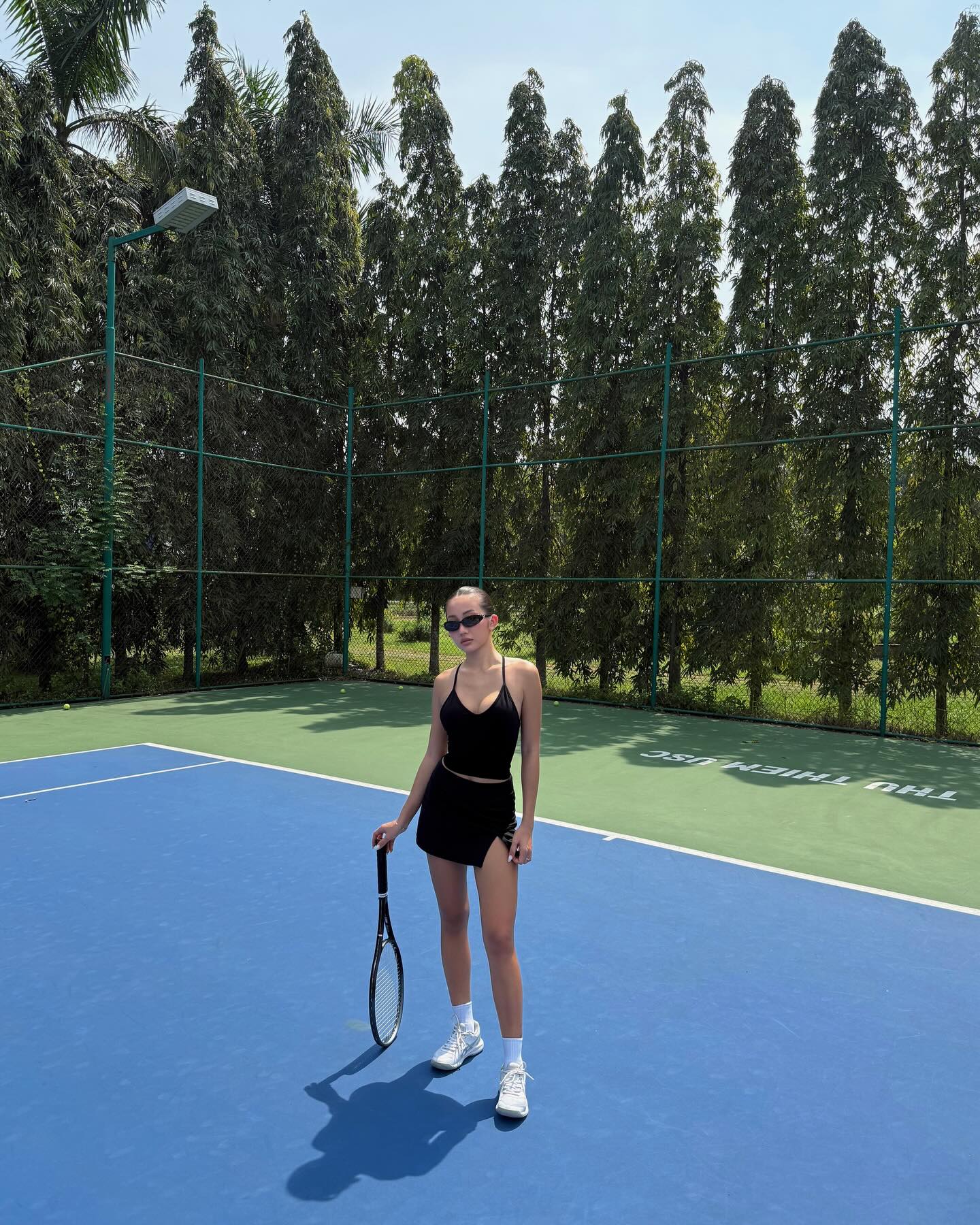 M&ecirc; đủ m&ocirc;n rồi, d&agrave;n mỹ nh&acirc;n Việt cuối c&ugrave;ng vẫn quay về với tennis: C&aacute;i chất &ldquo;quiet luxury&rdquo; kh&oacute; m&agrave; thay thế - Ảnh 12.
