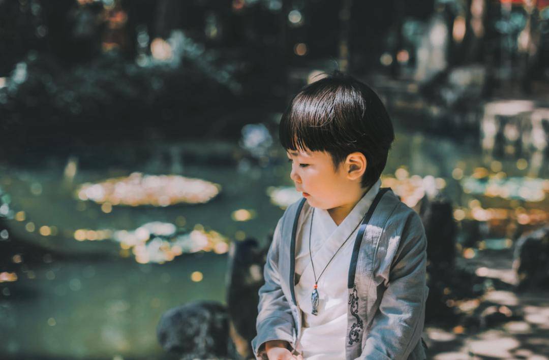 Đừng đi đâu cũng kể chuyện của con: Dù con xuất sắc hay bình thường, cha mẹ càng nên biết giữ lời - Ảnh 4.