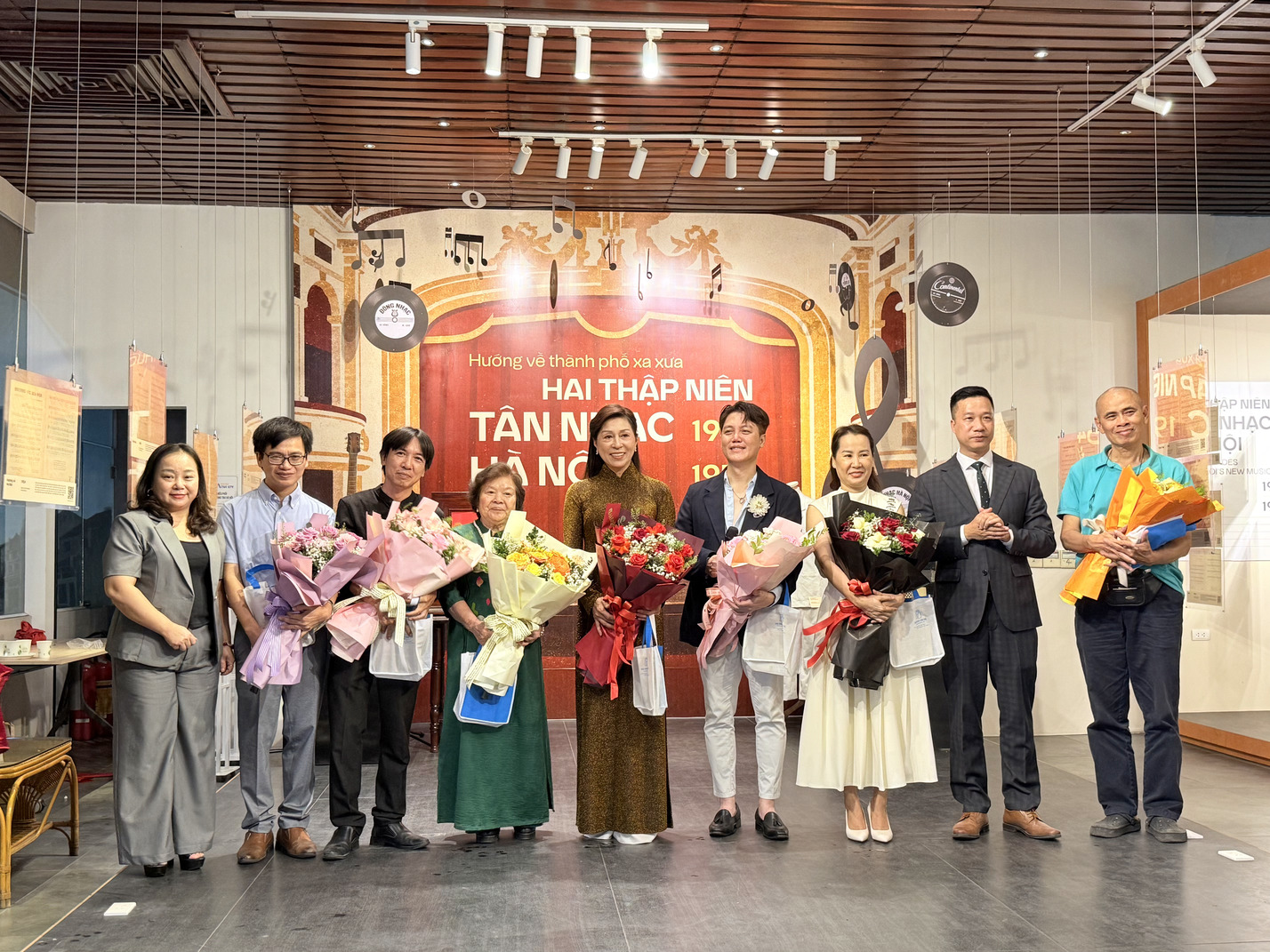 Tổng kết 10 ng&agrave;y rộn r&agrave;ng tại Bảo t&agrave;ng H&agrave; Nội: To&agrave;n bộ chuỗi hoạt động đặc sắc trong khu&ocirc;n khổ Festival Thăng Long - H&agrave; Nội- Ảnh 2.