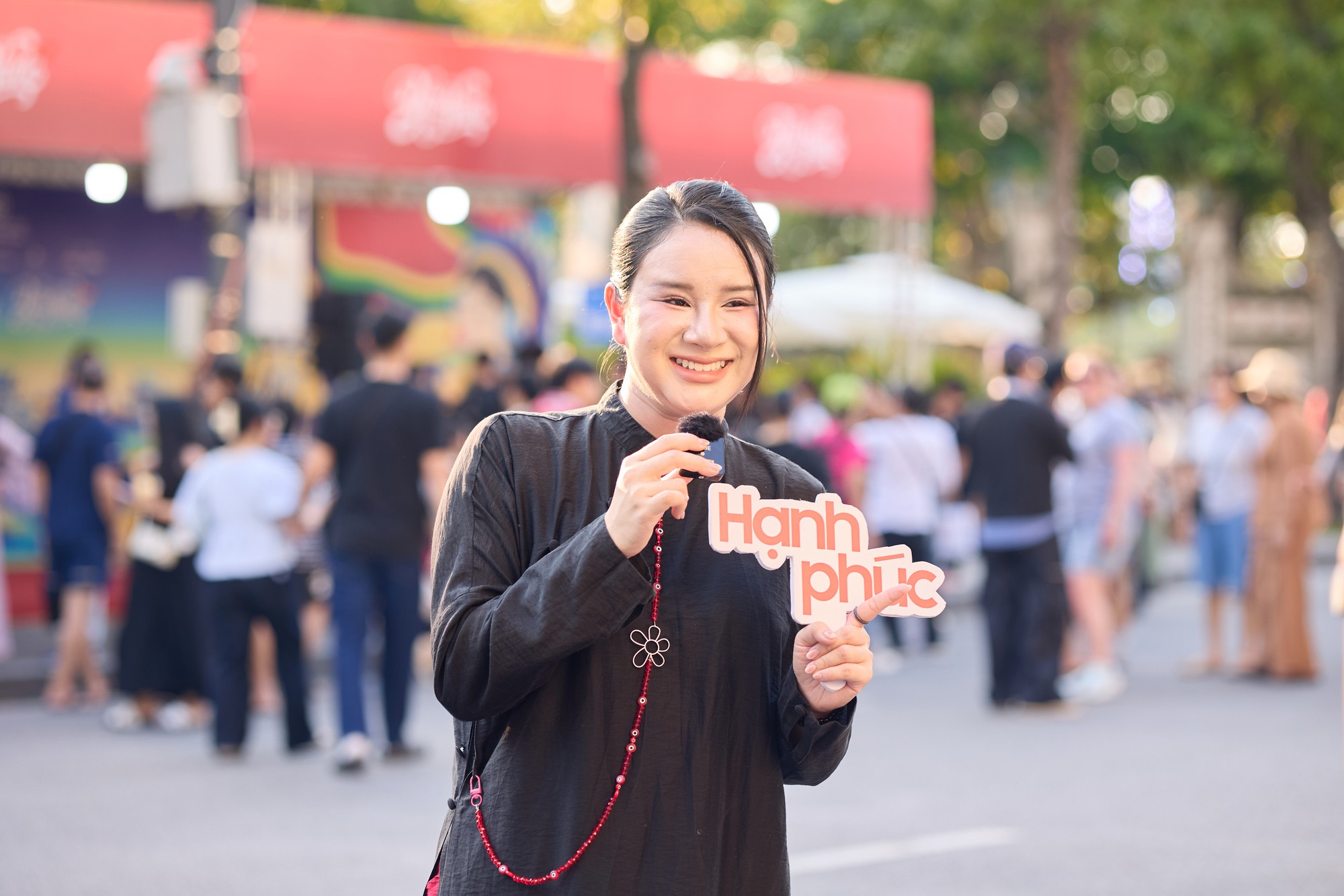 Nhìn lại 2 ngày cuối tuần tại Booth Fandom Yêu Nước: Dàn KOL đổ bộ, Văn Mai Hương - Đỗ Hoàng Hiệp giao lưu cực nhiệt- Ảnh 6.