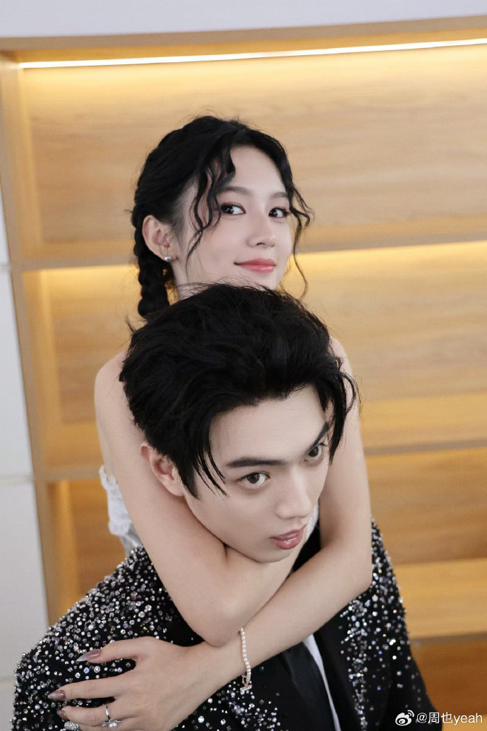 Phỏng vấn Hứa Khải - Ch&acirc;u D&atilde;: Trai đẹp m&ecirc; mẩn m&oacute;n thịt nướng, g&aacute;i xinh muốn quay lại Việt Nam th&ecirc;m lần nữa để l&agrave;m điều n&agrave;y- Ảnh 5.