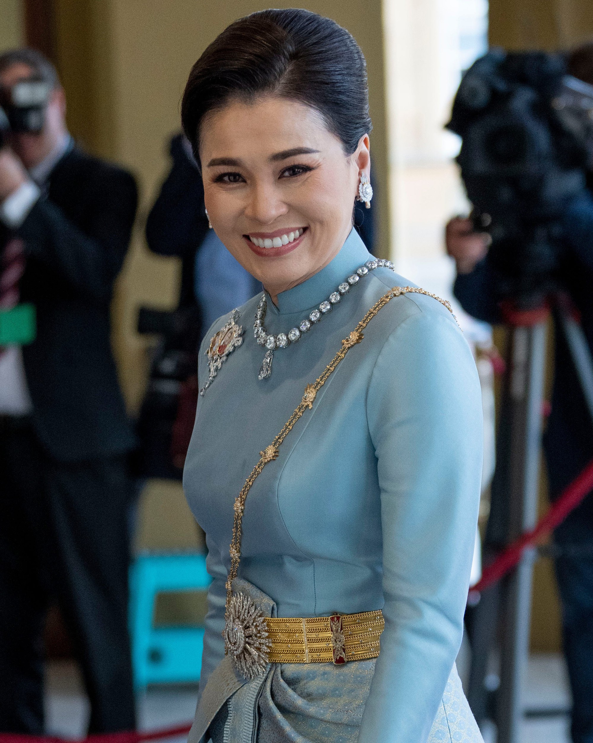 Chiếc thắt lưng kim cương hơn 100 năm tuổi của Ho&agrave;ng hậu Th&aacute;i Lan - Ảnh 9.