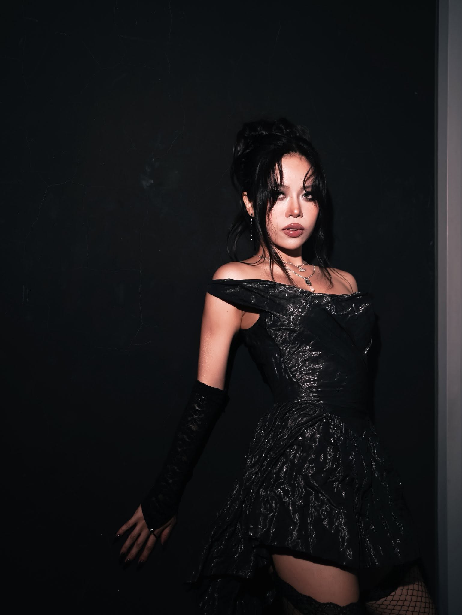 Nữ ca sĩ xuất th&acirc;n chuy&ecirc;n Amsterdam H&agrave; Nội thi Đại học đỗ trường Y, đi h&aacute;t&nbsp;c&oacute; album được quốc tế ca ngợi- Ảnh 7.
