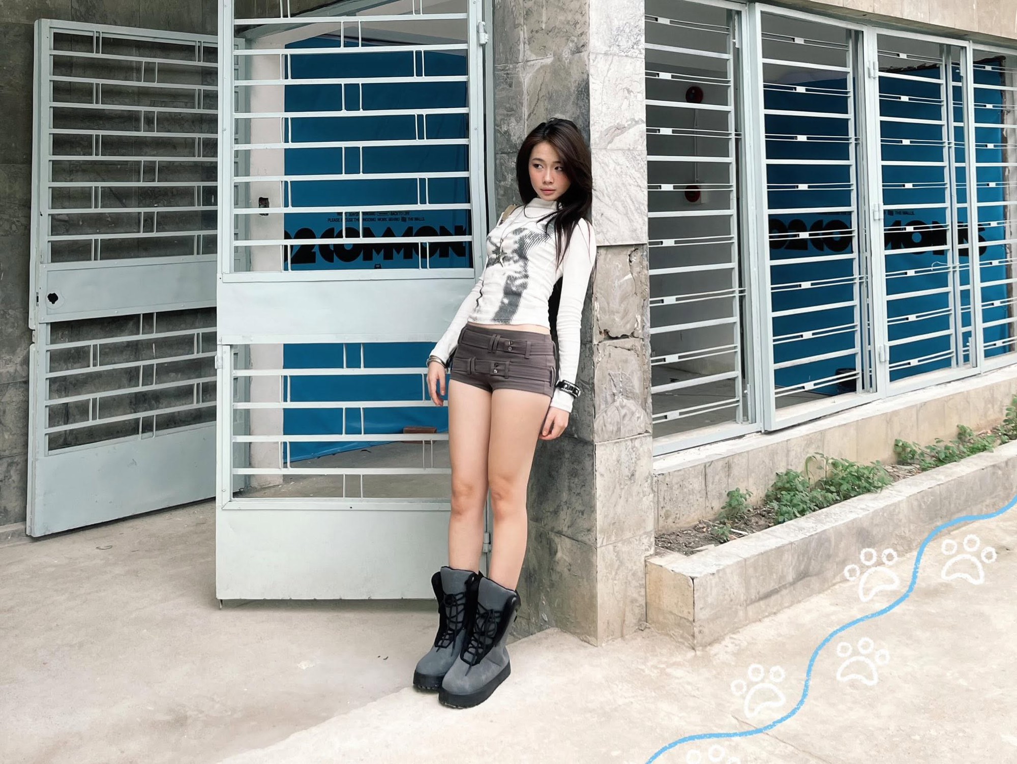 Mỹ nh&acirc;n 2k2 "cơ địa vất vả": L&agrave;m tiếp vi&ecirc;n h&agrave;ng kh&ocirc;ng th&igrave; chuyến bay c&oacute; biến, giờ đi "ở đợ" tại miền T&acirc;y - Ảnh 4.