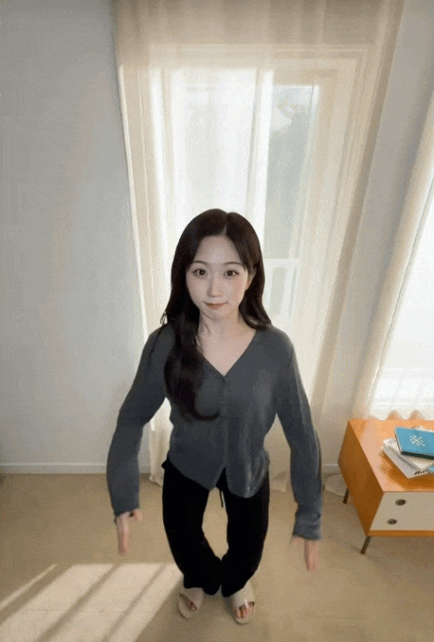 B&agrave;i h&aacute;t Việt hơn nửa tỷ view viral to&agrave;n cầu: Ca sĩ mất t&iacute;ch 6 năm được "hồi sinh", loạt sao quốc tế thi nhau lăng x&ecirc;- Ảnh 4.