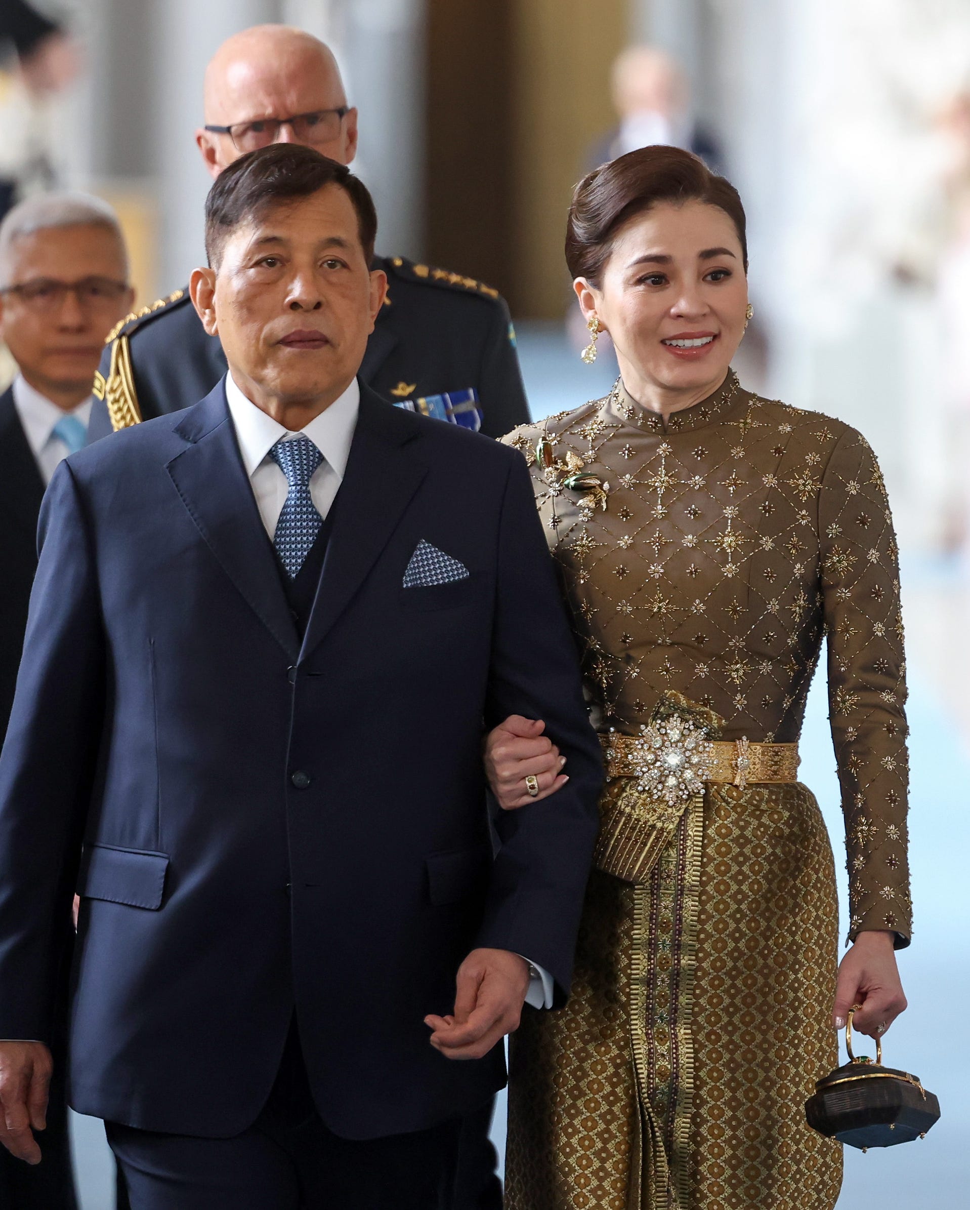 Chiếc thắt lưng kim cương hơn 100 năm tuổi của Ho&agrave;ng hậu Th&aacute;i Lan - Ảnh 7.
