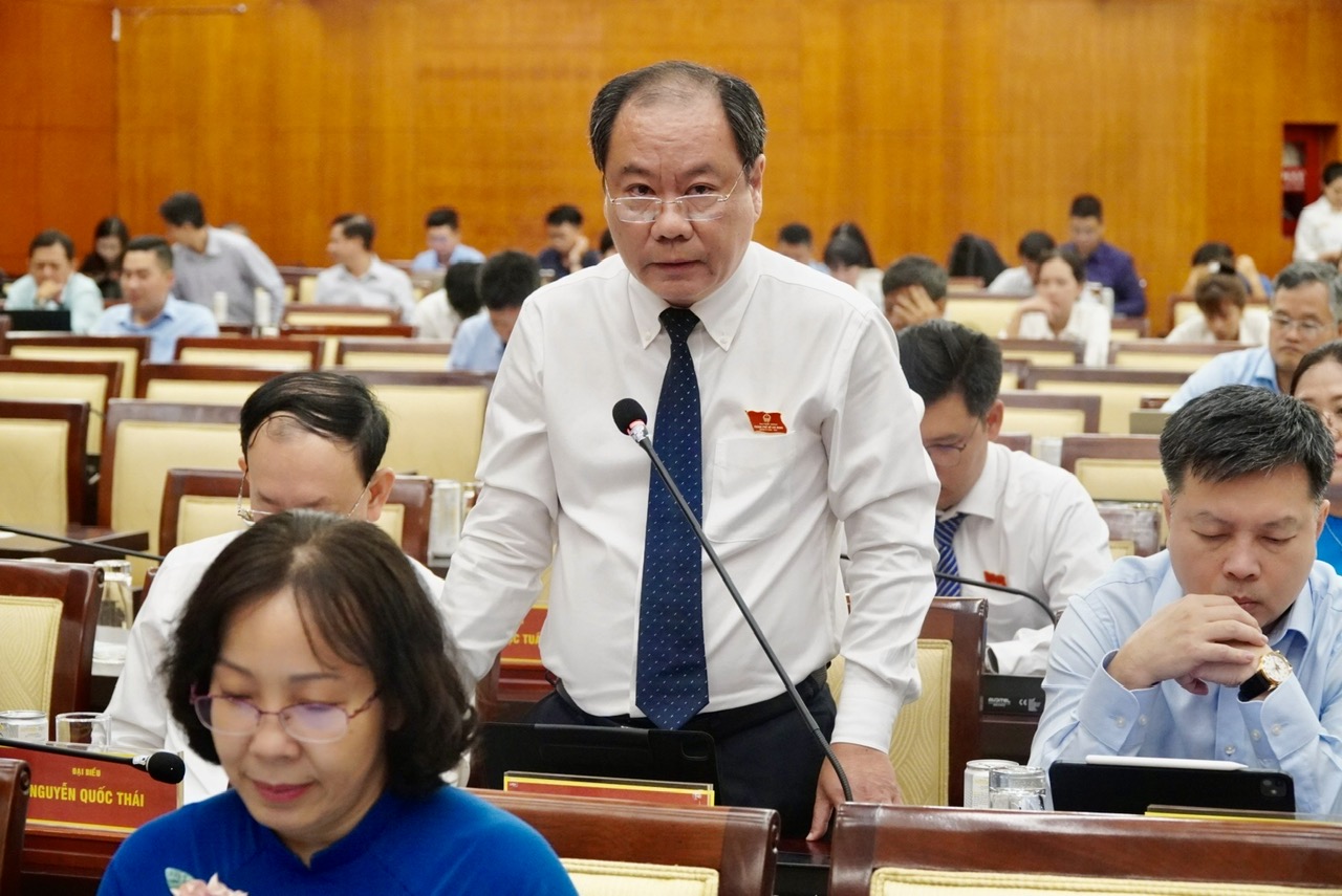 TP Hồ Chí Minh đưa bác sĩ bệnh viện lớn về trạm y tế, miễn phí chạy thận cho người nghèo - Ảnh 2.