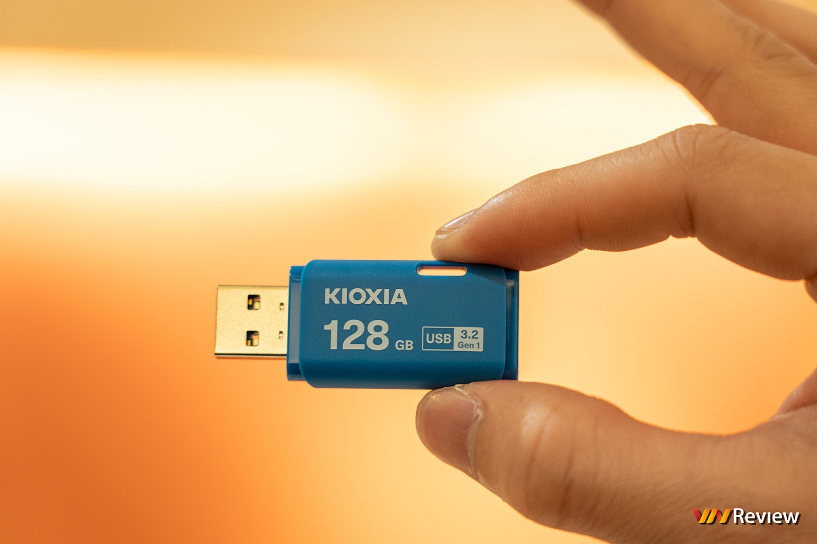 KIOXIA U301 USB 3.2 Gen 1: Gọn trong túi, đủ chỗ cho công việc - Ảnh 3.
