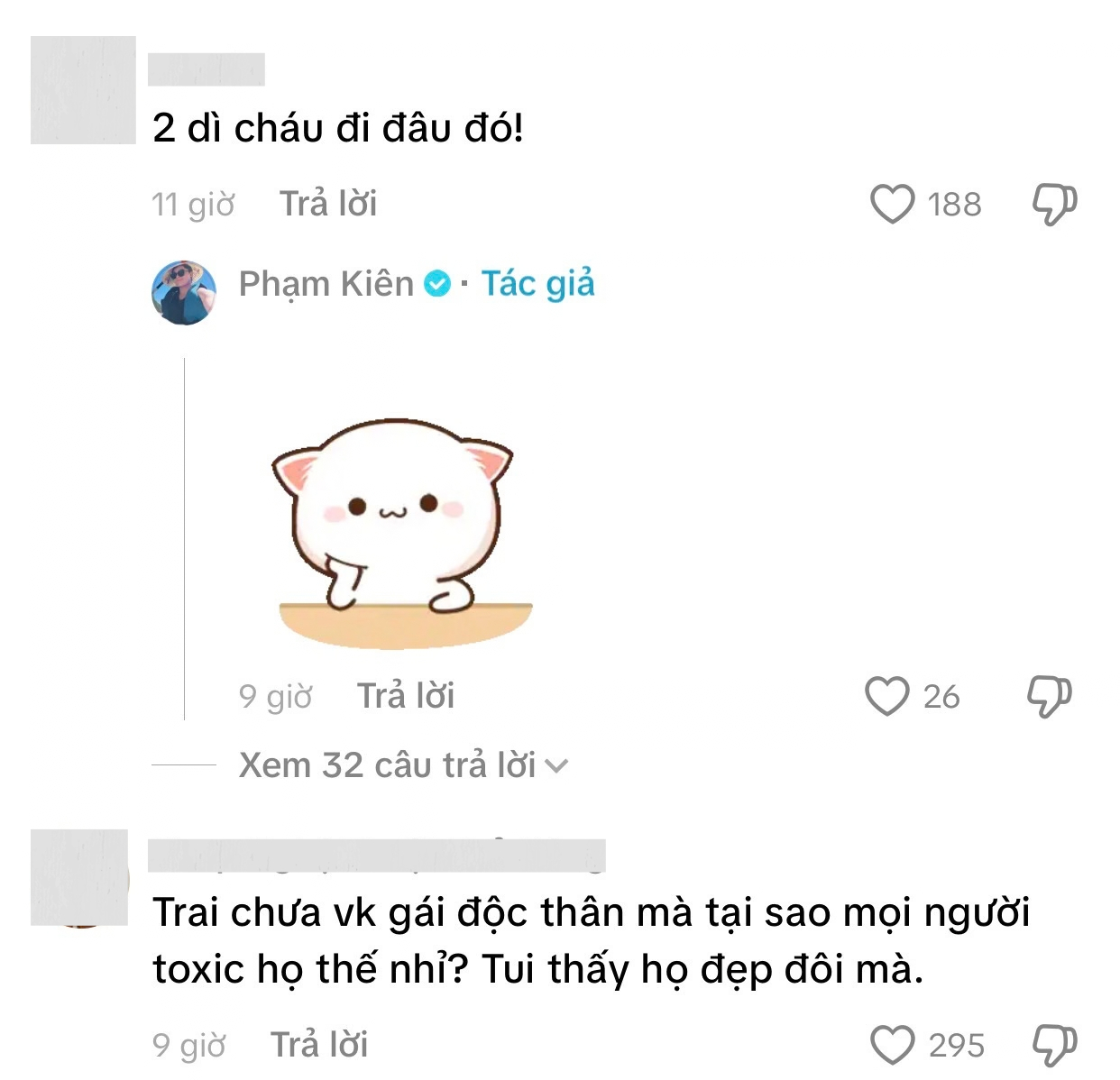 T&igrave;nh trẻ k&eacute;m 11 tuổi của Diệp L&acirc;m Anh phản ứng khi bị n&oacute;i như con trai dắt mẹ đi sự kiện- Ảnh 1.