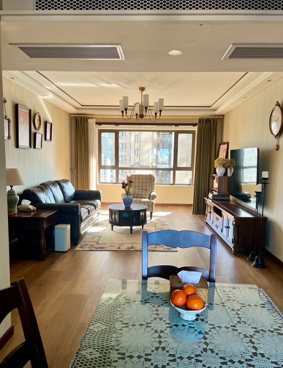 Nhà 140m² có cả người già lẫn trẻ nhỏ vẫn sạch suốt 7 năm: Người phụ nữ 42 tuổi chỉ ra 4 thói quen quan trọng hơn mua tủ - Ảnh 2.