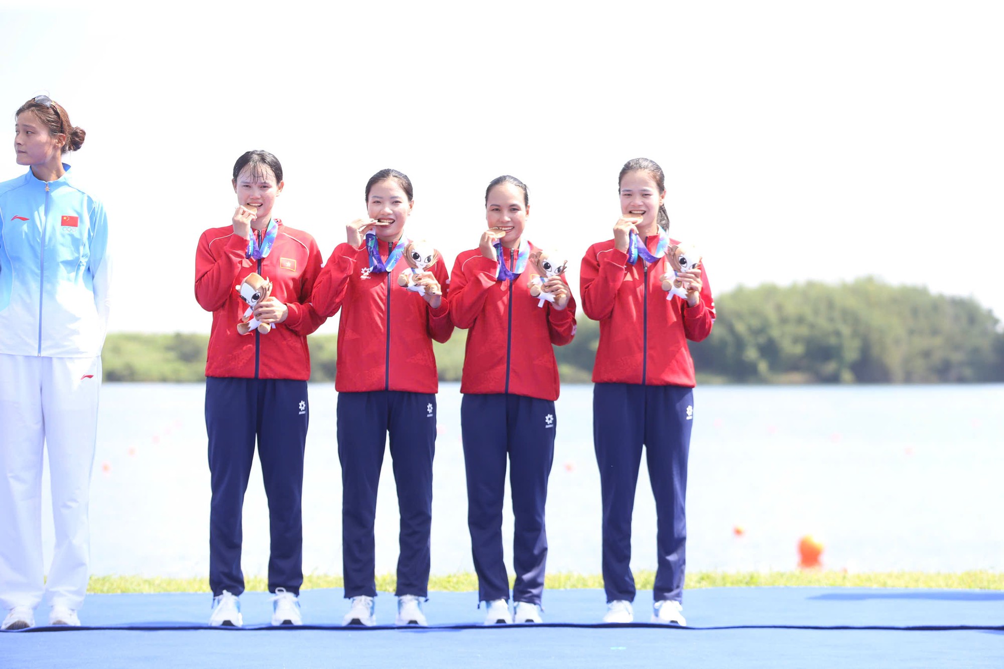 4 c&ocirc; g&aacute;i rowing Việt Nam vượt ch&ocirc;ng gai gi&agrave;nh huy chương ASIAD 2026- Ảnh 3.