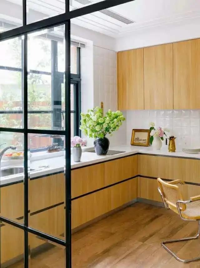 Nữ nghệ sĩ bỏ phố về quê: Đào đất, gieo hạt, bón phân, làm vườn như nông dân thực thụ - Ảnh 17.