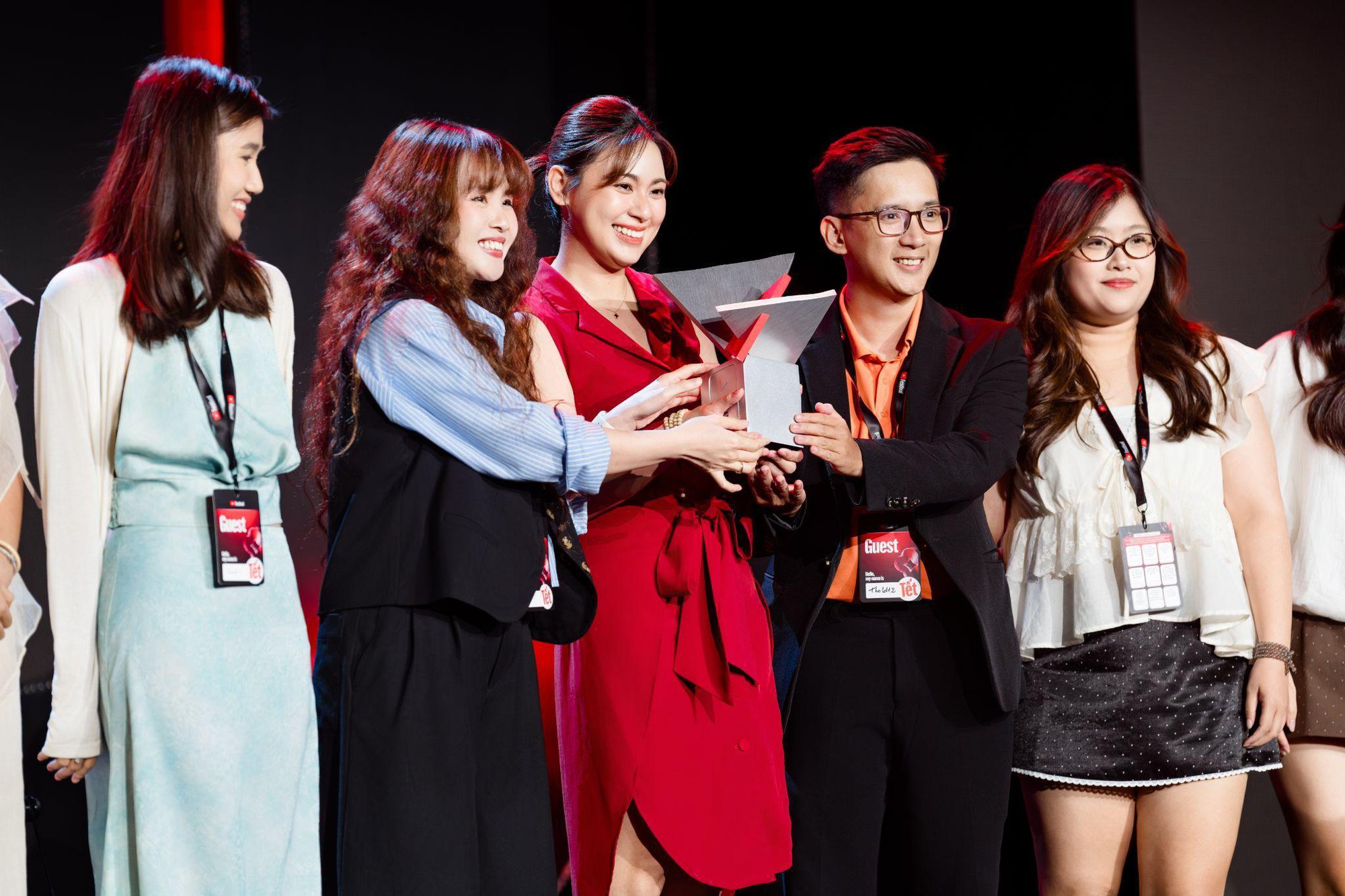 &rlm;Long Ch&acirc;u gi&agrave;nh giải thưởng Top 3 &ldquo;Best of Vietnam&rdquo; tại YouTube Works Awards Vietnam 2026&rlm;         &rlm; &rlm; - Ảnh 2.