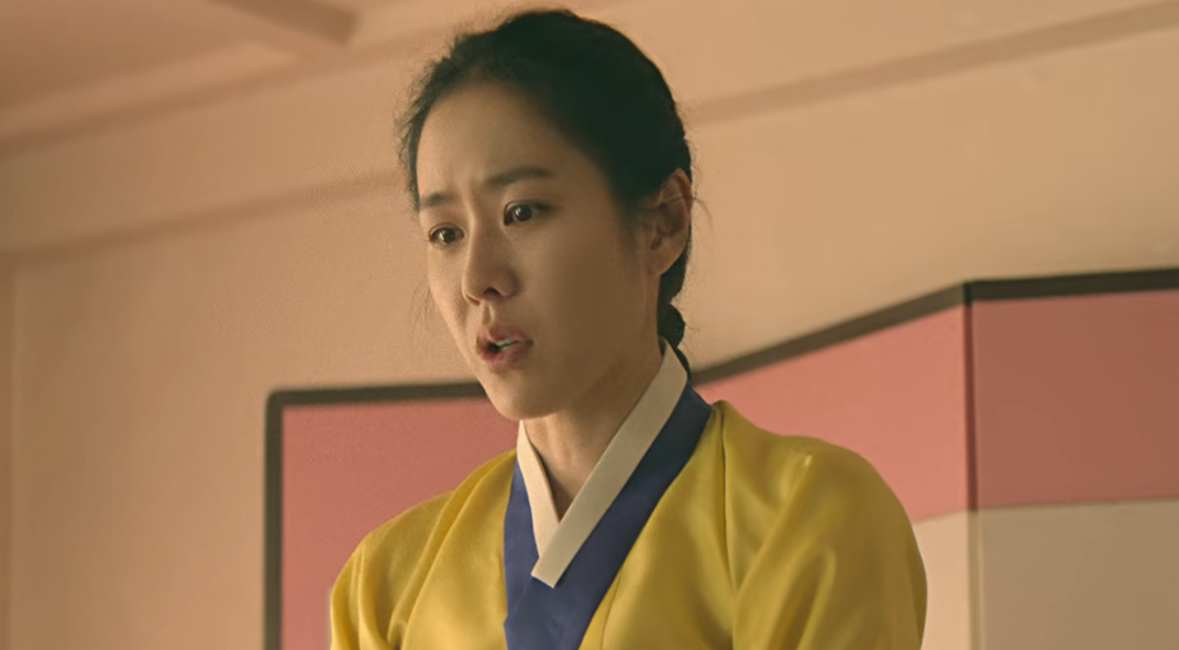 Nhan sắc giả dối của Son Ye Jin - Ảnh 2.