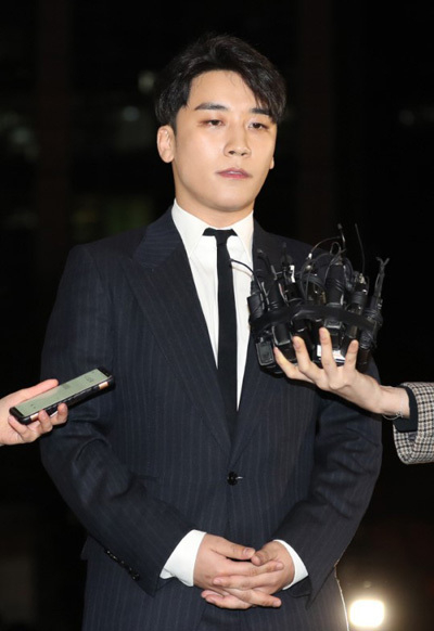 Thời sự H&agrave;n tung CCTV "vả mặt" Seungri trong vụ bị điều tra h&agrave;nh hung người kh&aacute;c, phen n&agrave;y kh&oacute; cứu- Ảnh 7.