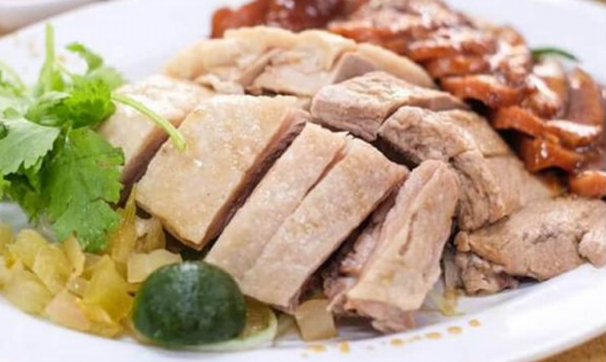 Muốn ngan luộc mềm, thơm, kh&ocirc;ng h&ocirc;i, đừng bỏ qua bước n&agrave;y - Ảnh 1.