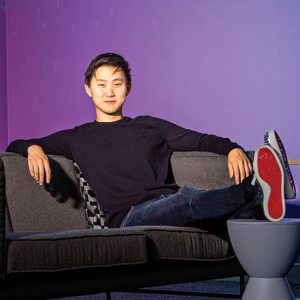 Ch&acirc;n dung Alexandr Wang - Thi&ecirc;n t&agrave;i AI được Zuckerberg chi 371 ngh&igrave;n tỷ đồng chi&ecirc;u dụ về Meta - Ảnh 2.