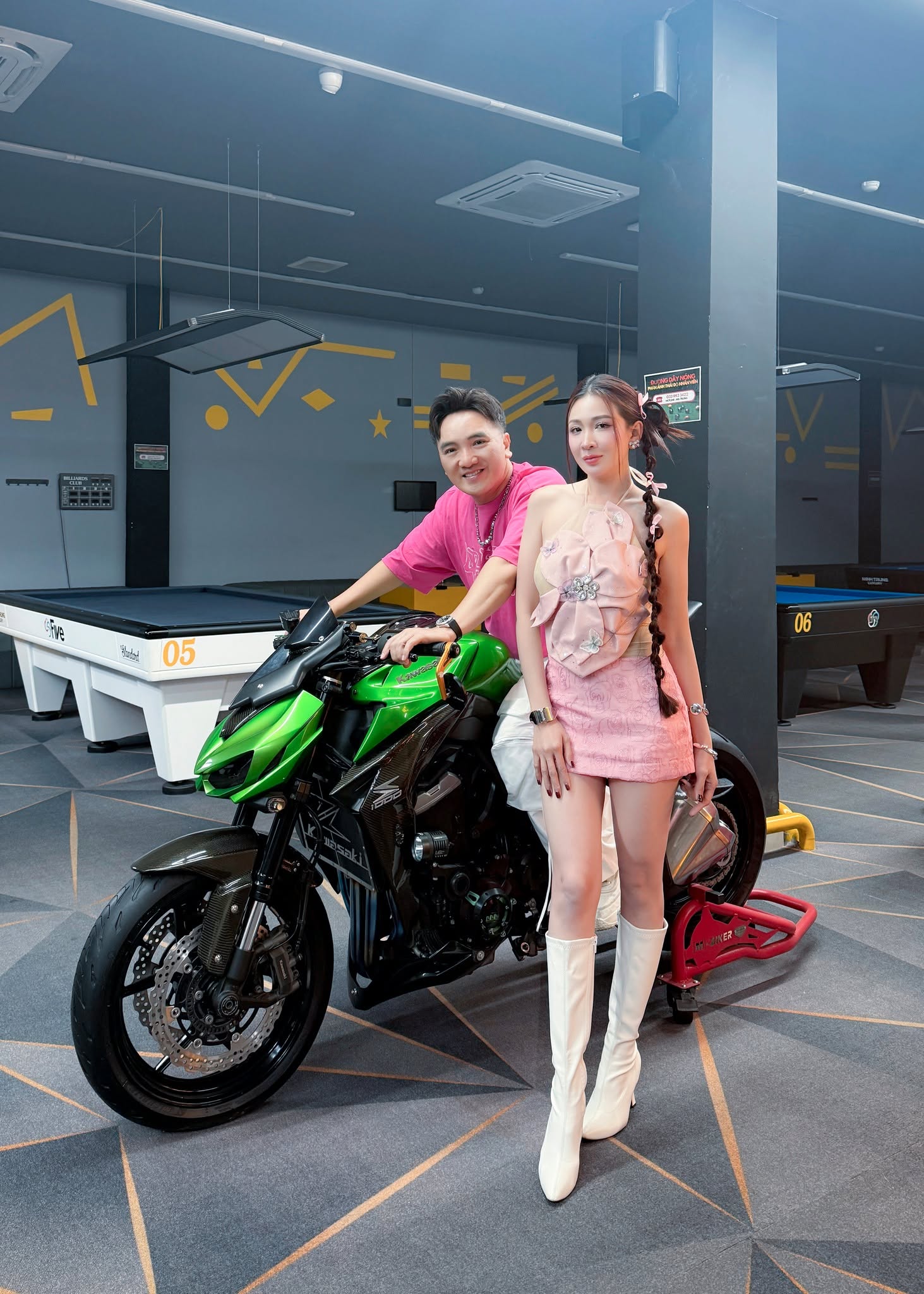 Nam ca sĩ đ&igrave;nh đ&aacute;m U50 đi b&aacute;n b&aacute;nh m&igrave; khắp TP.HCM- Ảnh 4.