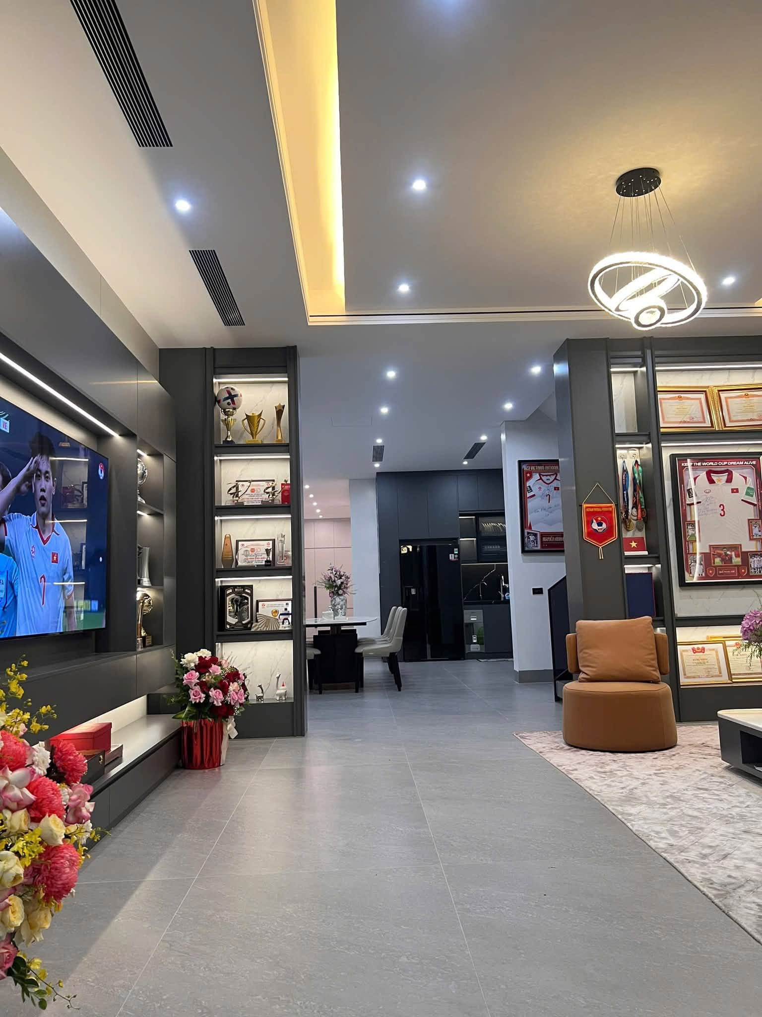 Mức lương của Đ&igrave;nh Bắc - Ảnh 6.