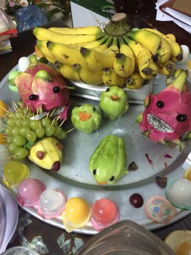 Loạt m&acirc;m cỗ Trung thu nh&igrave;n cứ tưởng &ldquo;Halloween năm nay đến sớm&rdquo; - Ảnh 14.