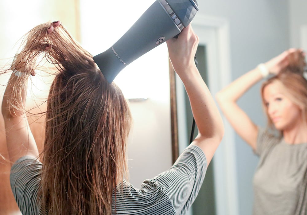 Lời khuyên cho những gia đình đang sử dụng máy sấy tóc- Ảnh 2.