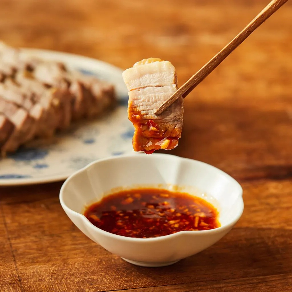 Luộc thịt n&ecirc;n cho từ l&uacute;c nước lạnh hay nước s&ocirc;i? Chuy&ecirc;n gia chỉ c&aacute;ch luộc ngon như nh&agrave; h&agrave;ng, ai cũng tấm tắc khen- Ảnh 2.