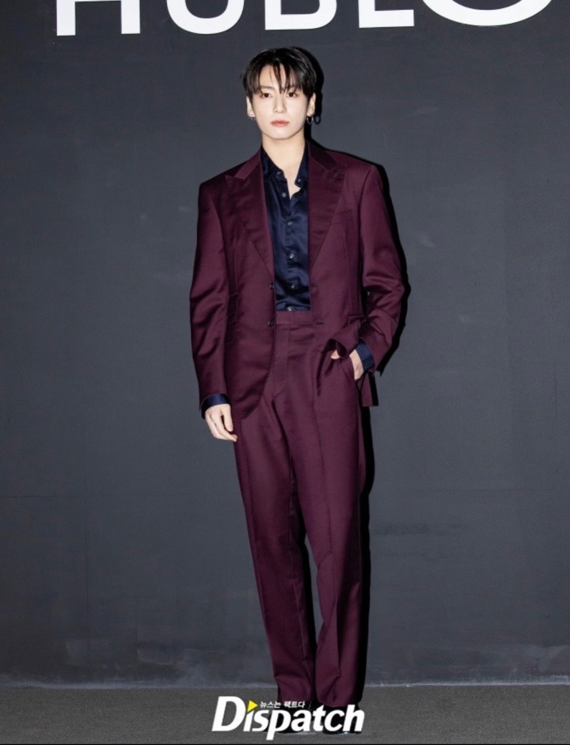 Jungkook nảy nở sau 1 năm- Ảnh 7.