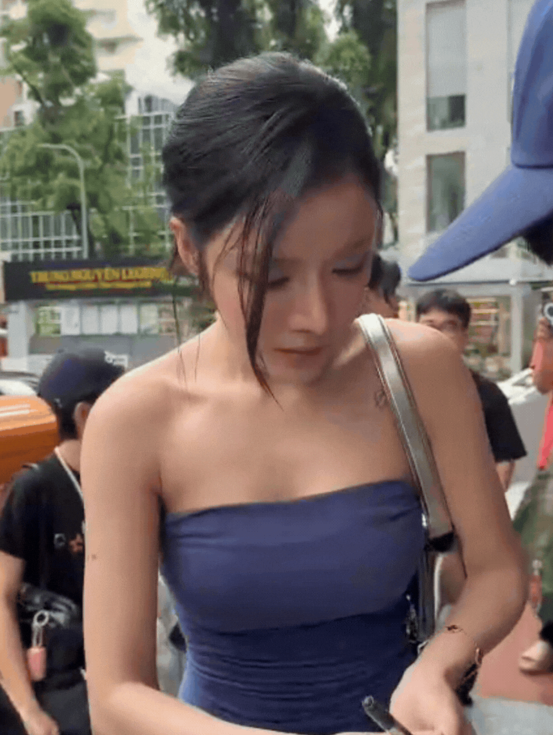 &ldquo;B&oacute;c trần&rdquo; nhan sắc mỹ nữ trăm tỷ Việt, cam thường cũng chịu thua gương mặt n&agrave;y - Ảnh 2.