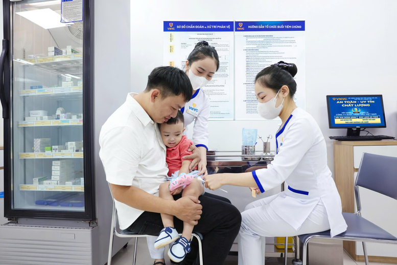 Việt Nam đ&atilde; c&oacute; vaccine tay ch&acirc;n miệng cho trẻ từ 2 th&aacute;ng tuổi- Ảnh 2.